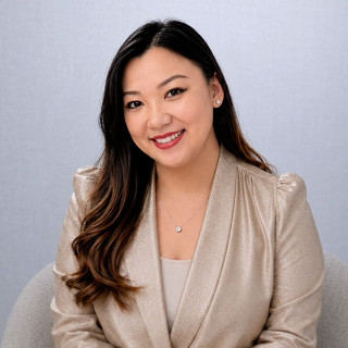 Stephanie Lee